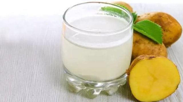 Kartof suyu ilə qırışlardan qurtula bilərsiniz