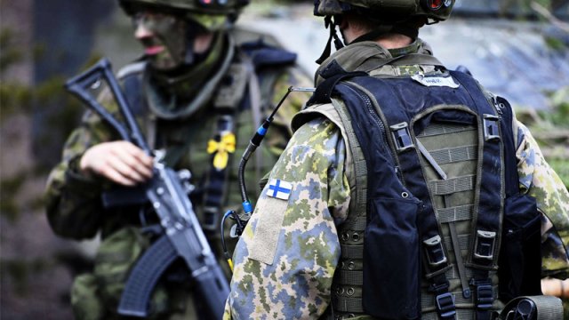 Finlandiya Aİ ölkələrini müdafiə xərclərini artırmağa çağırır