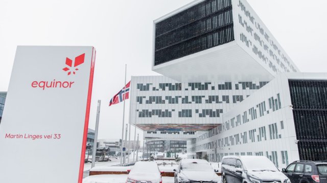 Məşhur şirkət Azərbaycandakı milyardlıq səhmlərini satır