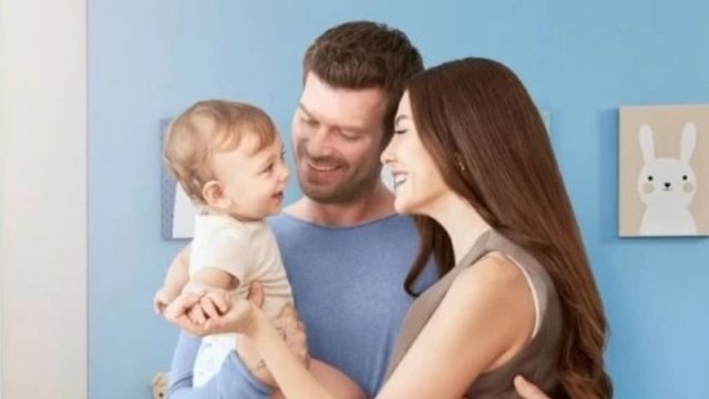 Reklamdan 30 milyon qazandılar