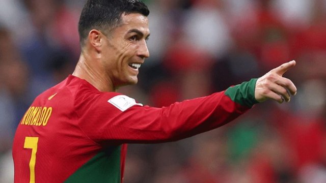 Futbolçuların müqavilələrindəki ən qeyri-adi şərtlər