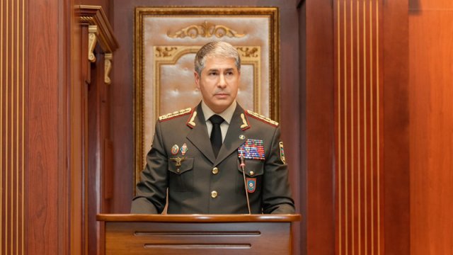 Vilayət Eyvazov generalı vəzifədən azad etdi - FOTO