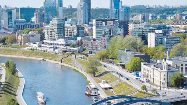 Litva Rusiyada qeydiyyatda olan avtomobilləri müsadirə edəcək