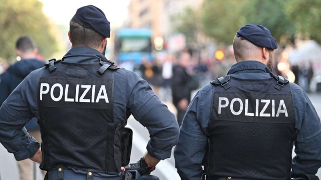 İtaliyada miqrant böhranı: Polislə toqquşdular