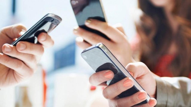 Telefonların qeydiyyat rüsumu azaldılır - RƏQƏMLƏR