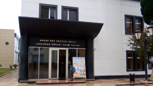 Lənkəran Teatrı bu mövsüm hansı əsərləri nümayiş etdirəcək?