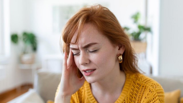 Hansı baş ağrıları infarkt və insult riskini artırır?