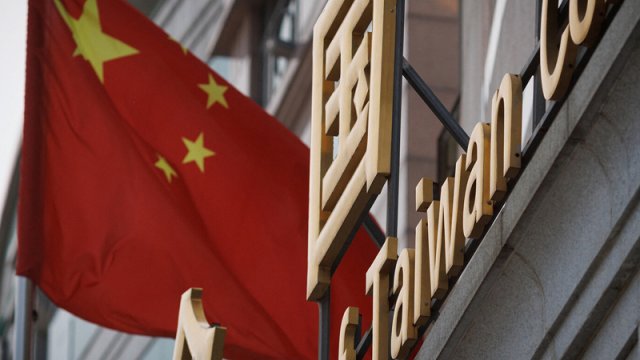 Çin maksimum sürəti 350 km/saat olan yüksək sürətli dəmir yolunu işə salıb