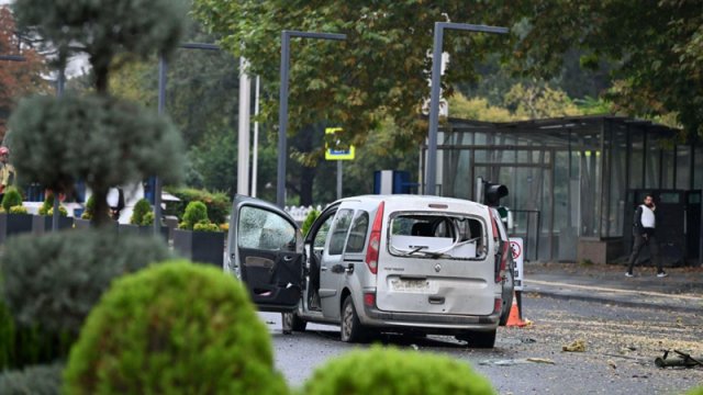 Türkiyə DİN-in binası yaxınlığında bombalı hücum: Ölən və yaralılar var - VİDEO