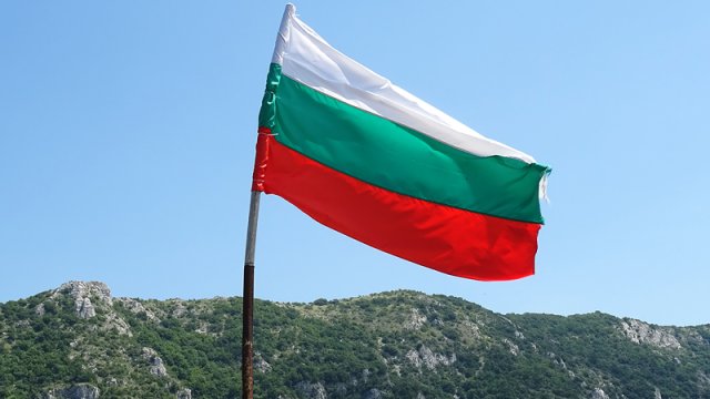 Rusların Bolqarıstana avtomobillə daxil olması qadağan edilir