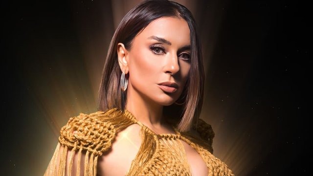 Xalq artisti bu geyiminə görə tənqid edildi - VİDEO