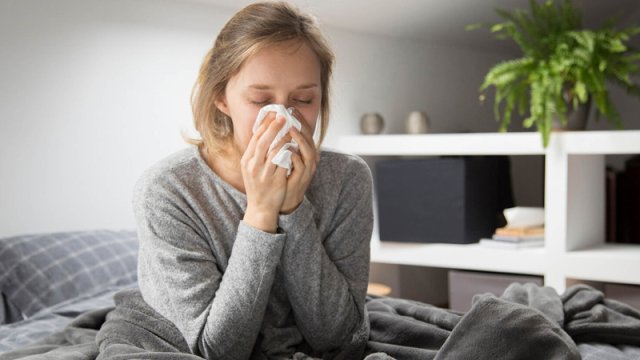 Soyuqdəymə post-koronavirus sindromunun təsirlərinə bənzər uzunmüddətli fəsadlara səbəb ola bilər
