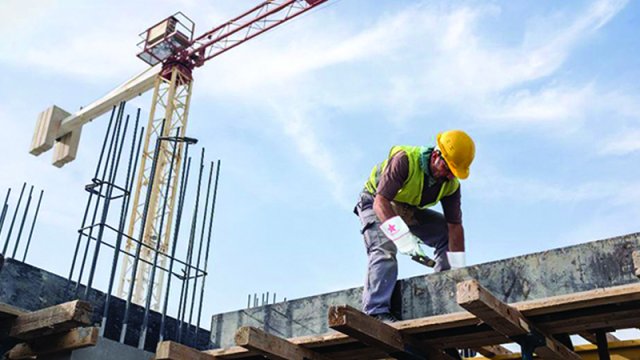 Tikinti şirkəti gömrük qaydalarını pozmaqda ittiham olunur