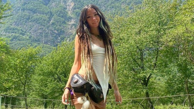Görüntüləri yayılan itkin qız Qəzza xəstəxanasında tapıldı - Vəziyyəti ağırdır