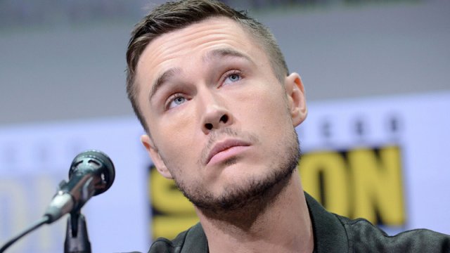 Məşhur serialın ulduzu məişət zorakılığına görə həbs edildi