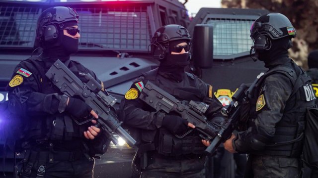Polis Bakıdakı beş məkanda əməliyyat keçirdi - ANBAAN VİDEO