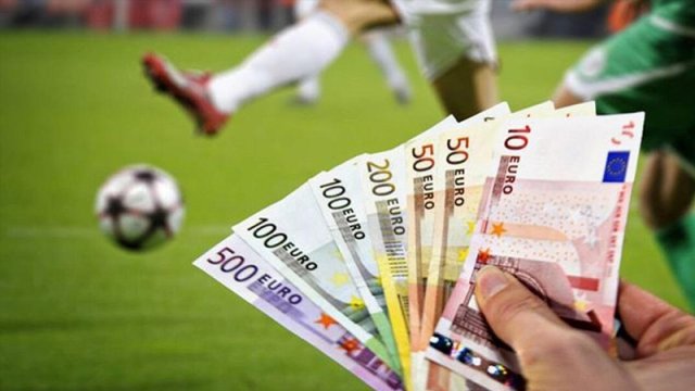 Dünyanın ən bahalı hücumçuları - İlk üçlükdə kimlər var?