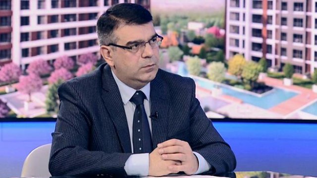 Elnur Fərzəliyev: 