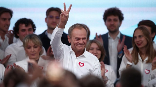 Polyaklar kimi baş nazir görmək istəyir?