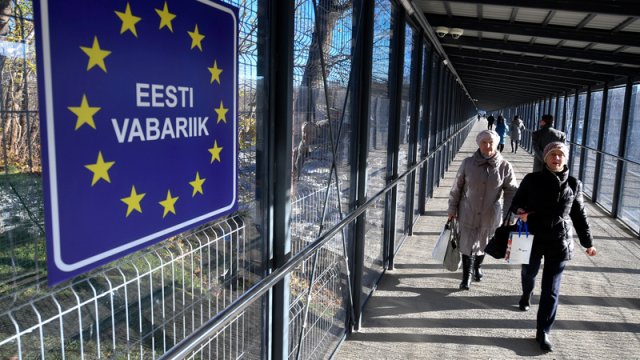 Estoniya Rusiya vətəndaşlığını qəbul edənləri deportasiya edə bilər
