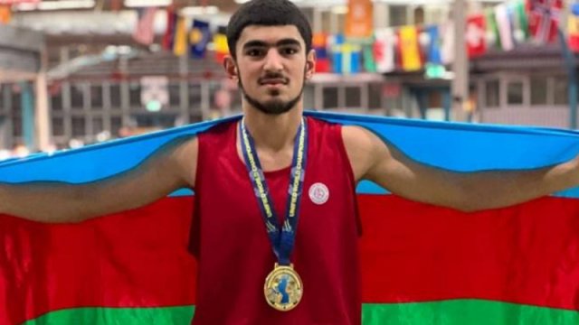 Salyan məktəblisi dünya çempionu oldu - FOTOLAR