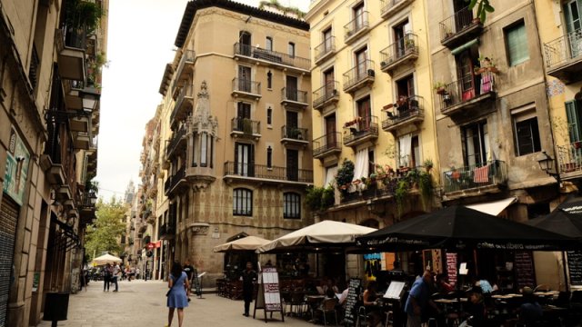 Məşhur aktrisa Barselonada 1 milyonluq ev aldı