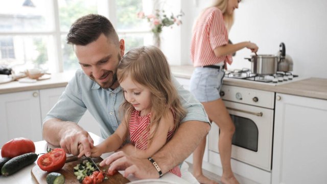 Sağlamlıq üçün təhlükəli yemək bişirmə səhvləri müəyyən edildi