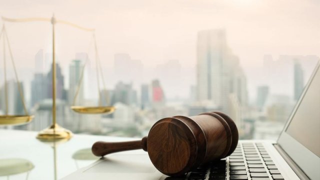 Keçmiş nazirin olduğu deyilən şirkət məhkəməyə verildi