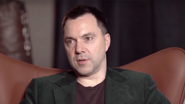 Arestoviç Zelenskini hədələdi: \