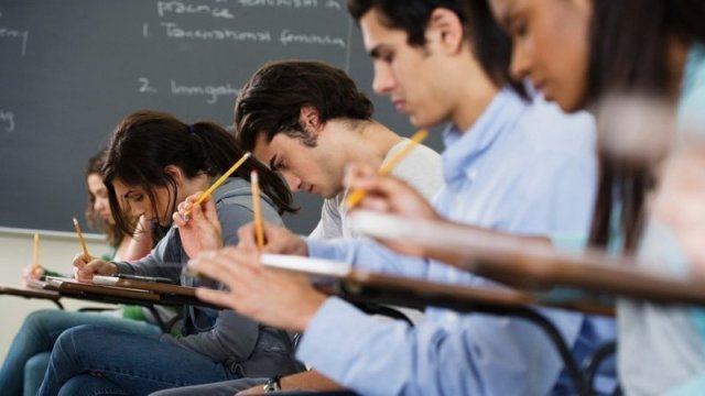 Bu universitetin tələbələri qızılcaya yoluxdu - ADLAR