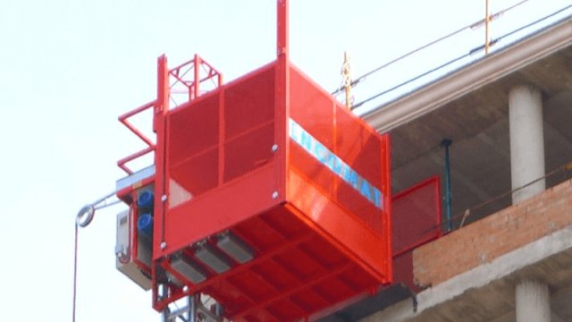 Elnur Fərzəliyev: “Yük lifti tikinti materiallarının daşınması üçün nəzərdə tutulmayıb”