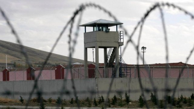 Bakı həbsxanasında məhkum öldü