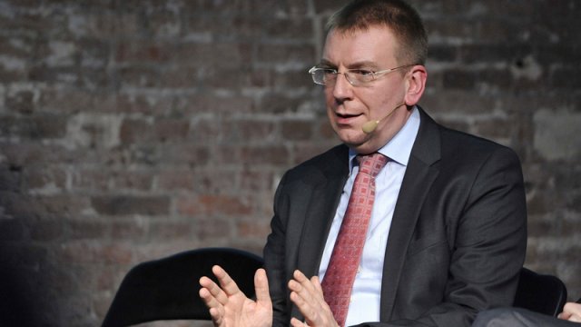 Latviya Polşadan Ukrayna ilə sərhəddəki blokadanın götürülməsini istədi