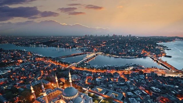 Türkiyədə güclü zəlzələ oldu - YENİLƏNİB