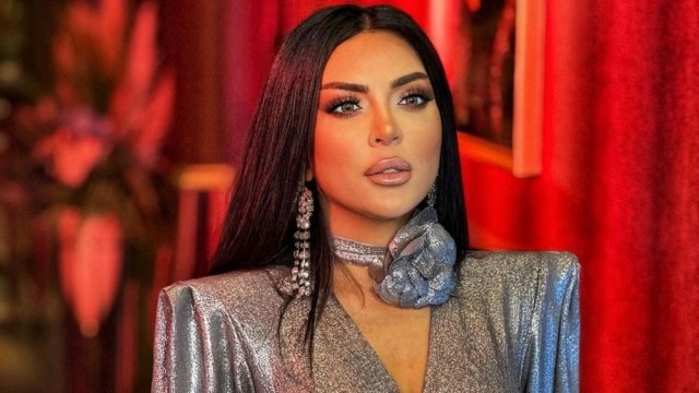 Vəfa Şərifova həyat yoldaşından ayrılıb