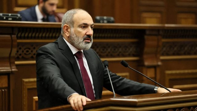 Paşinyan nə üçün Rusiyanın qarşısından geri addım atdı? - RƏY