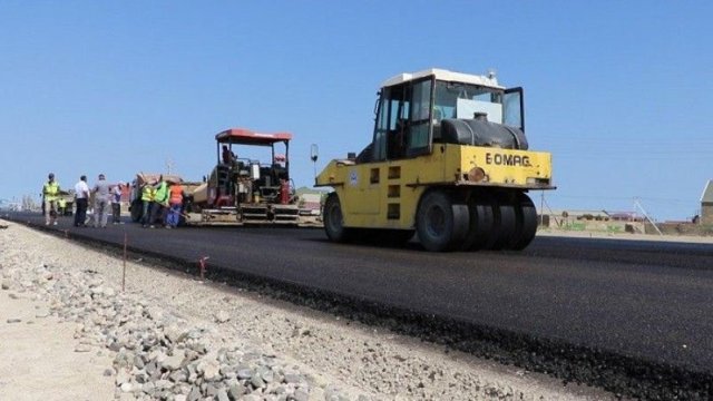 Abşeronda yol tikintisinə 1,2 milyon manat ayrıldı