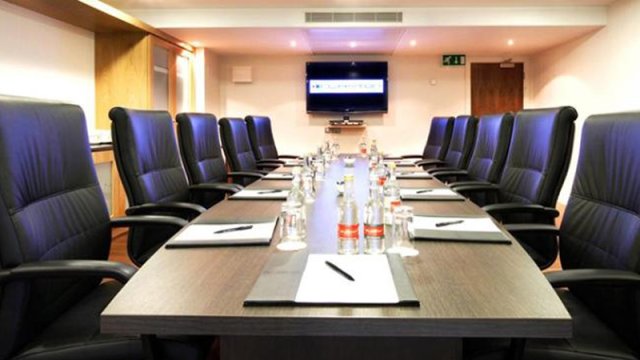 Azərbaycanda eyni adama məxsus 7 şirkət ləğv olundu - SİYAHI