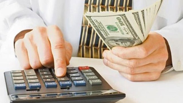 Gələn il Azərbaycanda dollar bahalaşacaq? - AÇIQLAMA