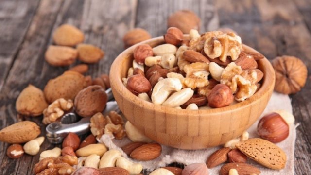 Qoz-fındığın faydaları və zərərləri nələrdir? - Mütəxəssis AÇIQLADIxa0