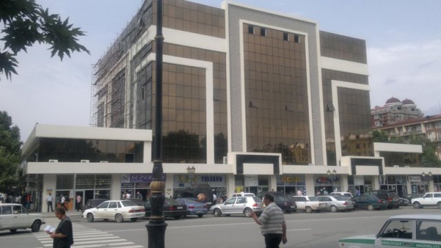 Azərbaycanda məşhur ticarət mərkəzi bağlandı