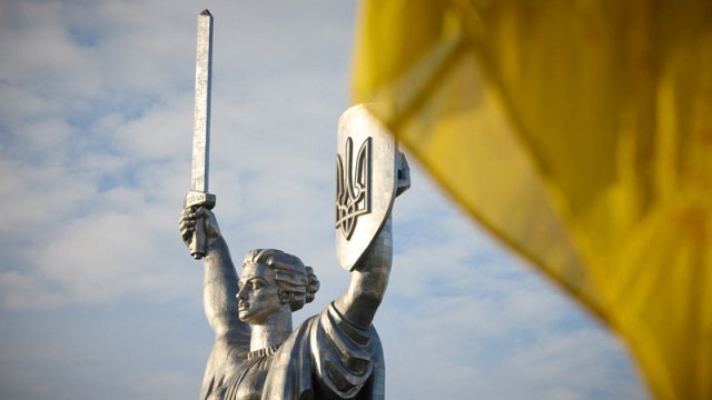 Politoloq: 