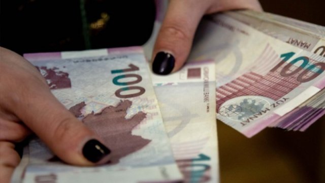 Ölkədə pul bazası niyə azalıb?