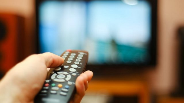 Televiziya reklam bazarında onlayn mediaya nec uduzur?