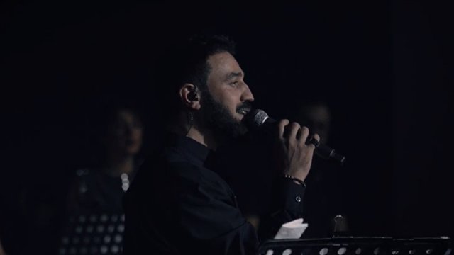 İlin son konsertində maraqlı anlar yaşandı... - VİDEO