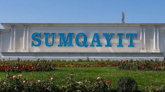 Sumqayıtda evində kamera quraşdırmaq istəyən kişi yıxılaraq öldü