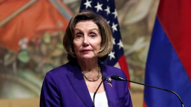 Ermənipərəst Nensi Pelosi şübhəli əməliyyatlarla sərvətini artırıb