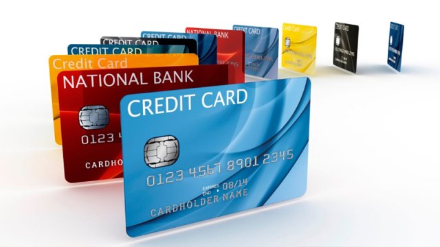 Vətəndaş bank kartları işləmədiyi üçün kreditini ödəyə bilməsə cərimə yazılacaq?