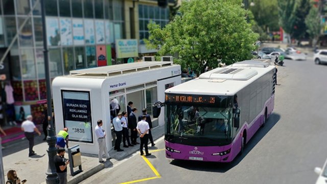 Dayanacaqlara reklam yapışdıranlar nə qədər cərimə olunacaq?