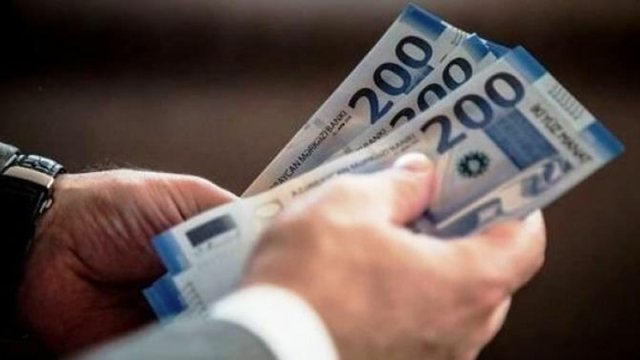 10 min manata yaxın əməkhaqqı təklif olunan işlər...
